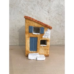 Maison de village toit en...