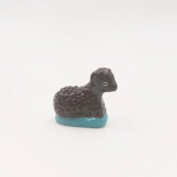 Mouton noir couché, atelier...