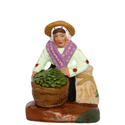 Femme olives à genoux,...